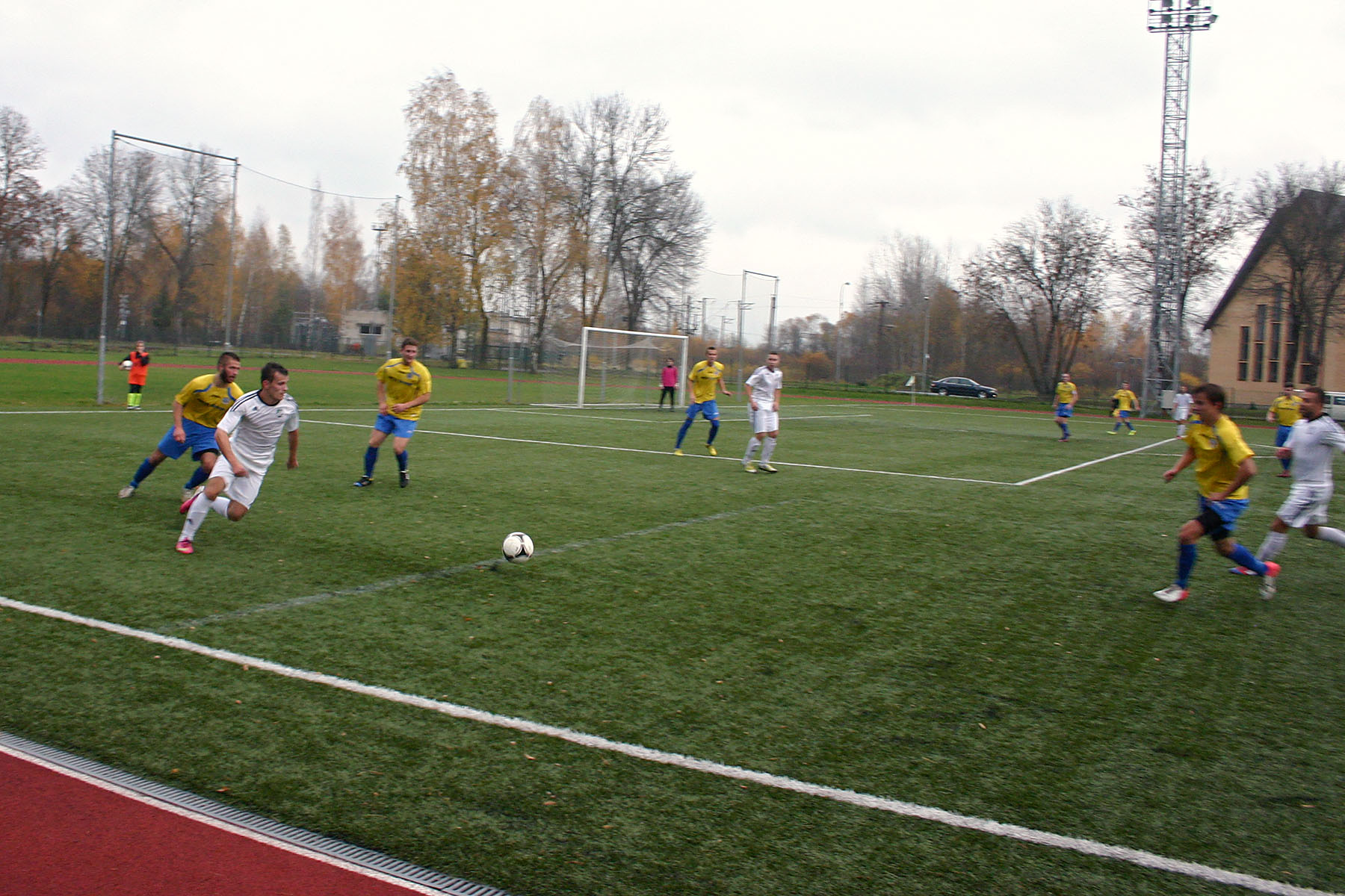 2013-10-27_rtu_futbols_05.jpg