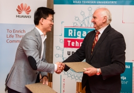 RTU studenti praktizēsies Ķīnā, uzņēmumā «Huawei»