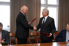RTU un RSU paraksta stratēģiskās partnerības līgumu tālākas kopīgas sadarbības attīstībai