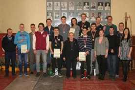RTU svarbumbu celšanas komanda triumfē Latvijas XXVI Universiādē